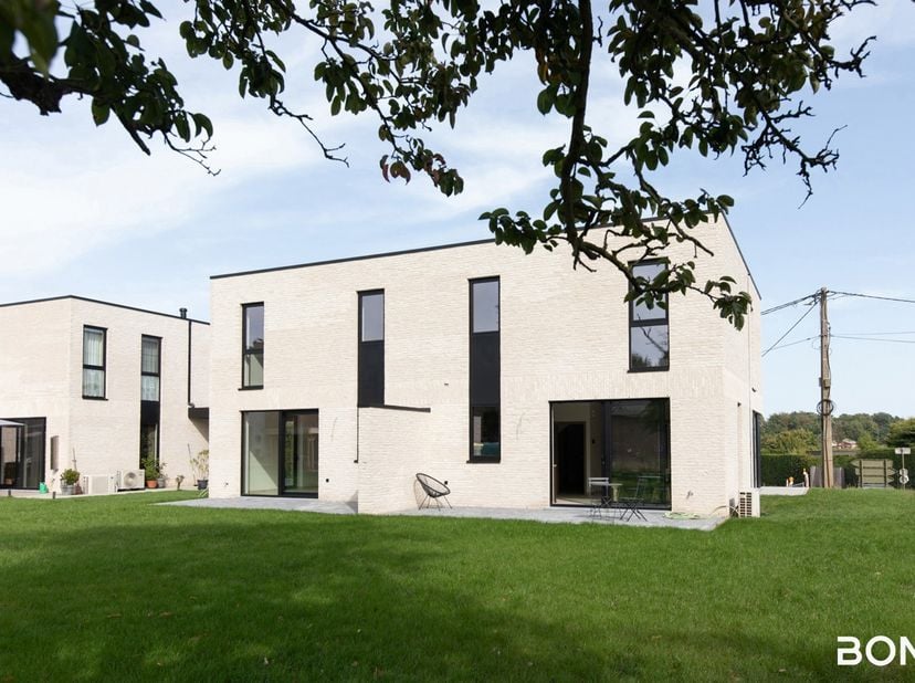 Huis te koop in Torenstraat 74 bus 1,
                    3384 Attenrode