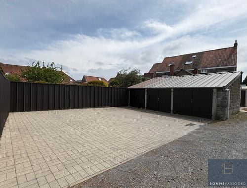                                         Garage te koop in Sijsele, € 60.000
