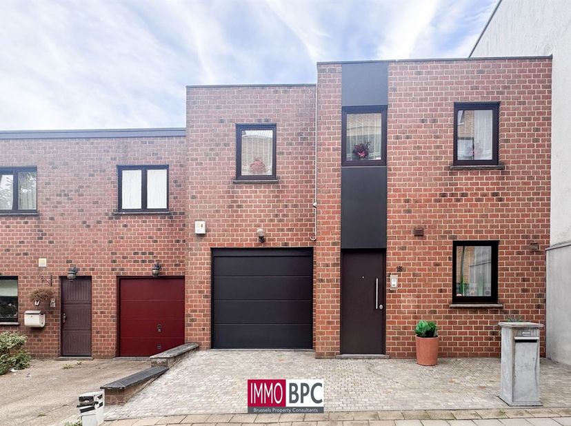 Huis te koop in Avenue Edmond Candries 15,
                    1080 Sint-Jans-Molenbeek
