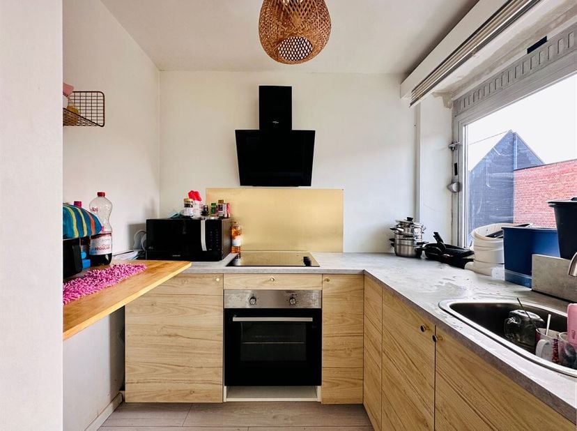 Gezellig appartement met 1 slaapkamer te Appels <br />
In het gezellige en volkse centrum van Appels, nabij Dendermonde, ligt dit gezellige appartemen