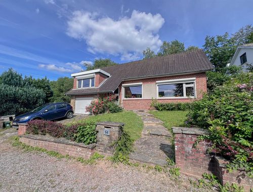                                         Eengezinswoning te koop in Montigny-le-Tilleul, € 349.000
