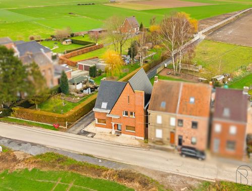                                         Woning te koop in Russeignies, € 465.000
