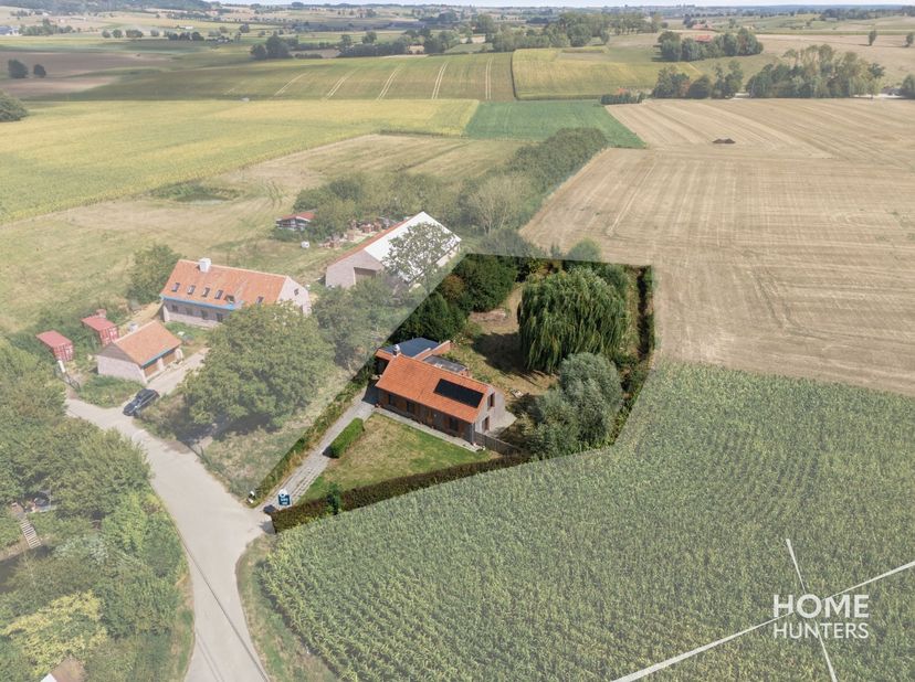 Vanafprijs €399.000, iedereen heeft de mogelijkheid om een bod te doen. Dit zal voorgelegd worden aan de eigenaars, deze hebben de keuze om het bod al
