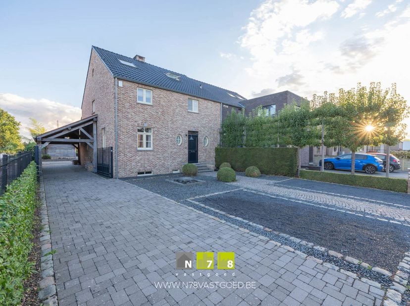 Huis te koop in Koppelstraat 23,
                    3650 Stokkem
