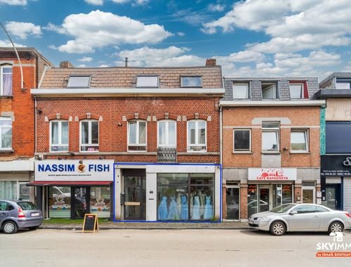                                         Handelsgelijkvloers te huur in Liège, € 875
