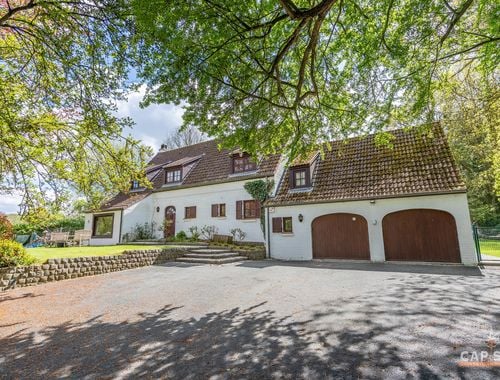                                         Villa à vendre à Couture-Saint-Germain, € 1.035.000
