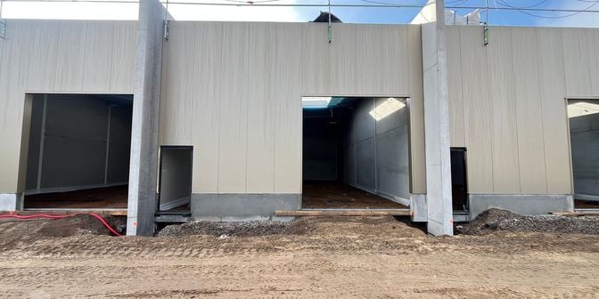 Bedrijfsvastgoed te koop in Leeweg 22, 9270 Laarne