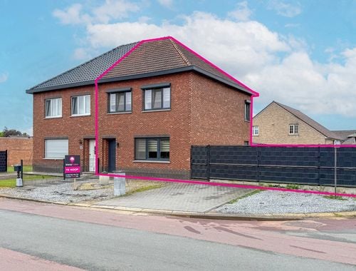                                         Maison à vendre à Heusden, € 340.000
