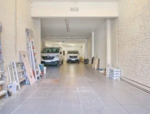                                         Atelier à vendre à Bruxelles, € 295.000
