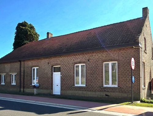                                         Hoeve te koop in Lummen, € 350.000
