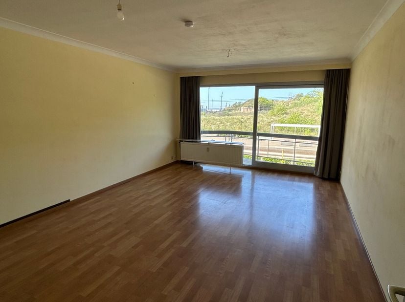 Découvrez ce charmant studio à la Résidence Poséidon, situé au premier étage d'un immeuble bien entretenu.<br />
Le studio se compose d'un hall d'entr