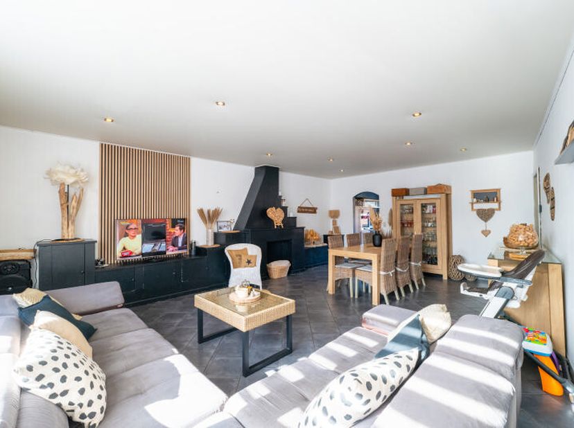 Maison à vendre à Rue du Huit Mai, 2,
                    4420 Tilleur