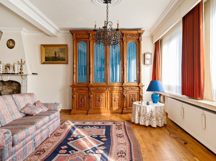 Ruime te renoveren woning in centrum Herentals<br />
<br />
Deze woning met bouwjaar 1984 dient verder te worden gerenoveerd naar de huidige normen,