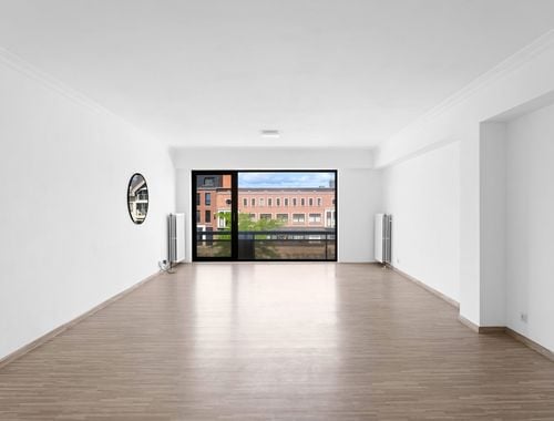                                         Appartement te koop in Kortrijk, € 325.000
