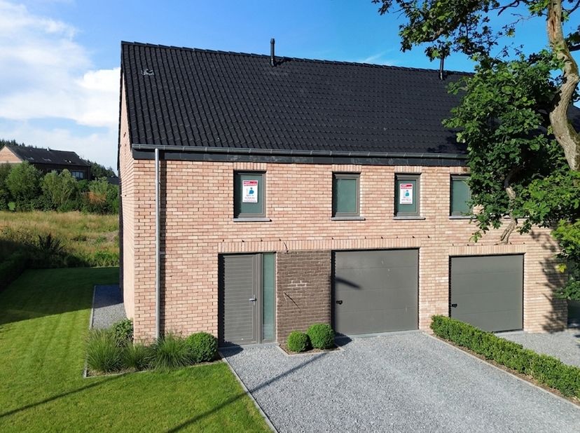 Huis te koop in Rue des Faches 5,
                    5560 Ciergnon