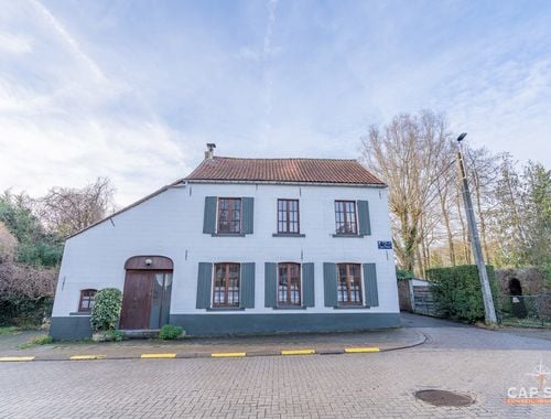                                         Villa à vendre à Waterloo, € 448.000
