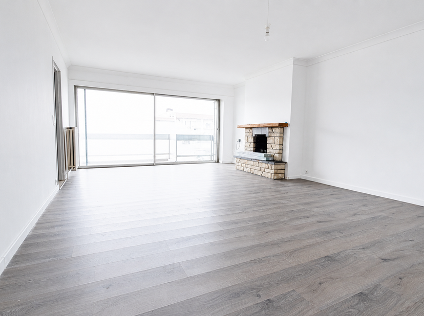 Appartement te koop
                    in 1080 Sint-Jans-Molenbeek