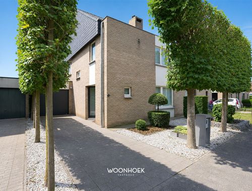                                         Maison unifamiliale à vendre à Sint-Niklaas, € 389.000

