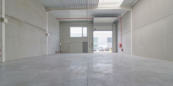 Bien professionnel à louer à Rue des Sablieres 1, 1435 Mont-Saint-Guibert