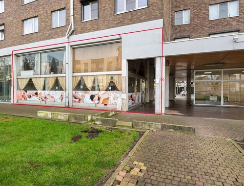                                         Handelsgelijkvloers te koop in Turnhout, € 95.000
