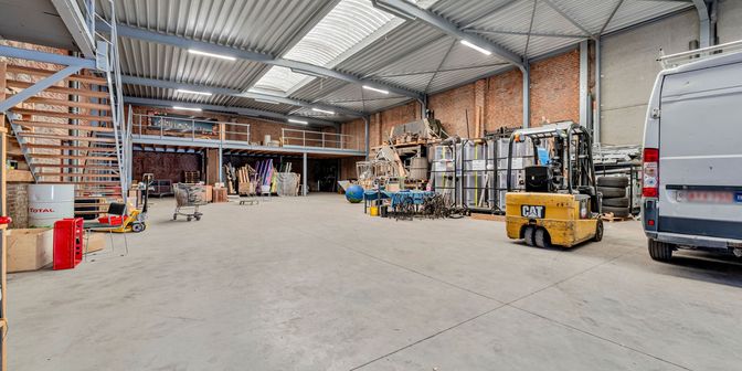 Bedrijfsvastgoed te huur in Nieuwstraat 145-147, 8560 Wevelgem