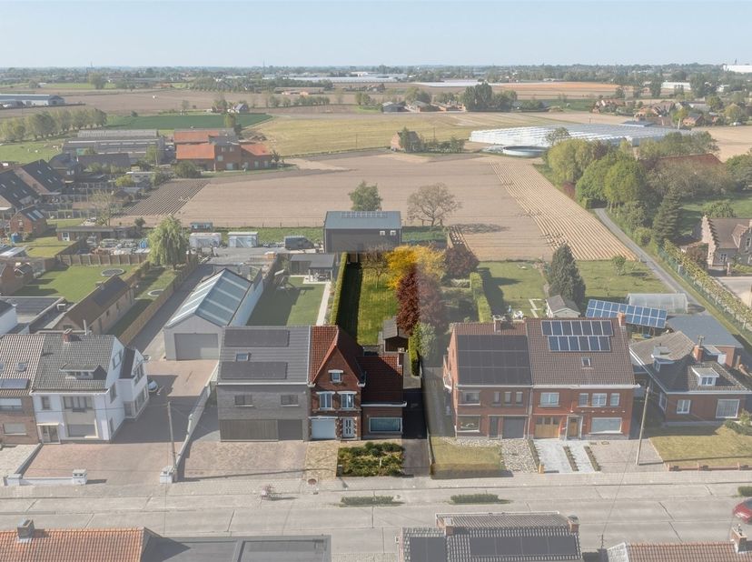 Huis te koop in Roeselarestraat 94,
                    8840 Oostnieuwkerke