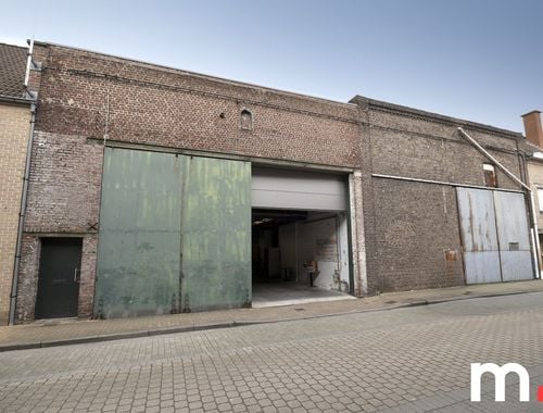                                         Bedrijfsgebouw te koop in Wevelgem, € 265.000
