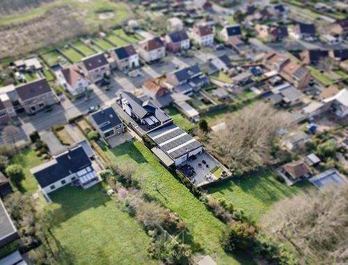                             Entrepôt avec habitation à vendre à Marke
