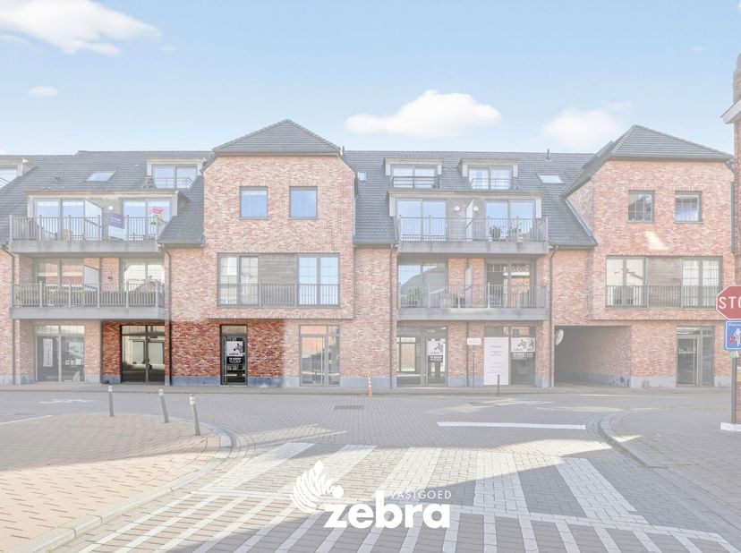Bedrijfsvastgoed te koop in Kerkstraat 32,
                    8780 Oostrozebeke
