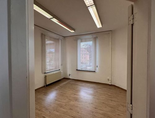                             Espace de bureaux à louer à Sint-Denijs-Westrem
