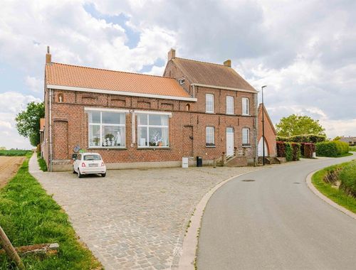                                         Woning te koop in Mullem, € 425.000
