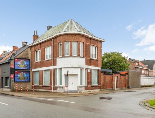                                         Maison unifamiliale à vendre à Sint-Niklaas, € 250.000
