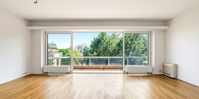 Appartement à vendre à  37 55, 1050 Ixelles