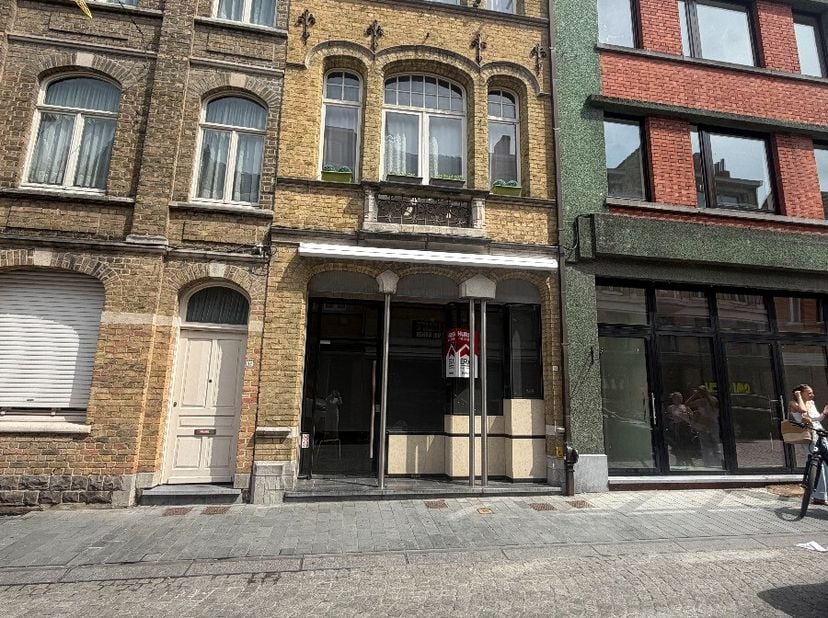 Bedrijfsvastgoed te huur
                    in 8900 Ieper