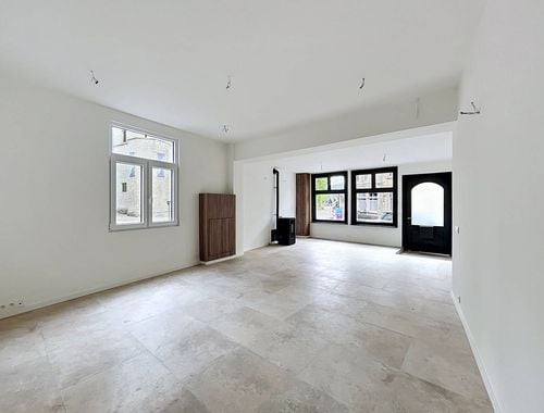                                         Maison à louer à Brugge, € 920
