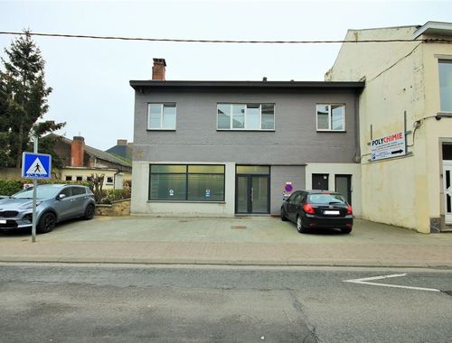                                         Bedrijfsgebouw te huur in Marcinelle, € 1.250
