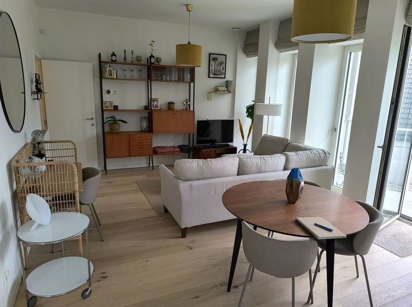 (visit/appointment : 0476.57.08.72 : SMS or WhatsApp : Christophe  immo 2A)   ARDUINKAAI / SAINTE-CATHERINE / BXL PENTAGONE : in the residence The Cos