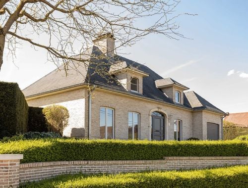                                         Woning te koop in Nederbrakel, € 695.000
