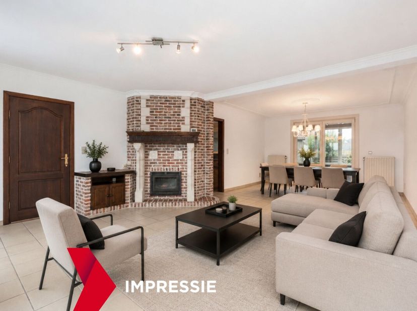 Deze ruime woning ligt in Grote-Brogel, een rustige deelgemeente van Peer. Met een perceel van maar liefst 1.596 m² is er volop plaats om buiten te ge