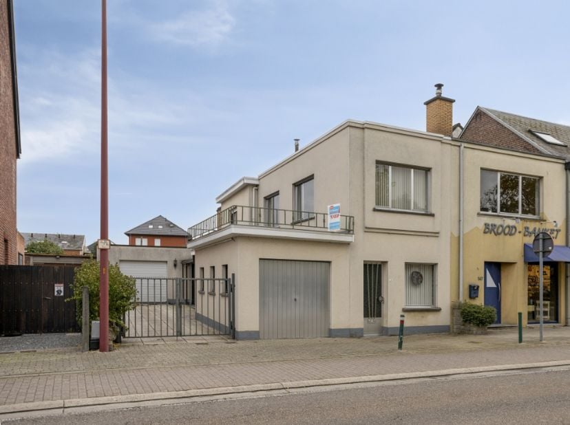 Huis te koop in Gaversesteenweg 545,
                    9820 Merelbeke