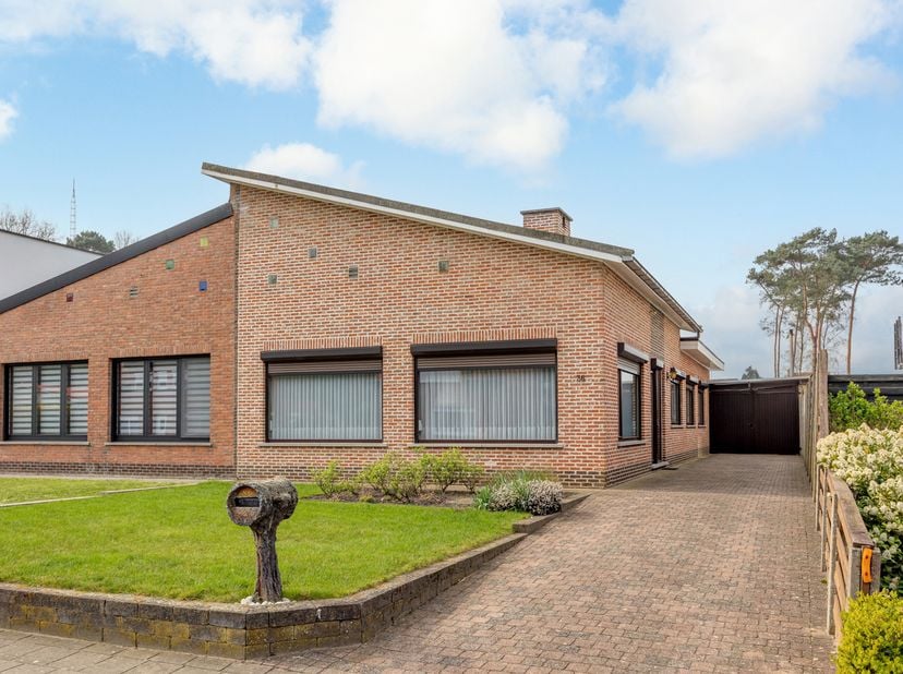 Maison à vendre
                    à 2460 Lichtaart