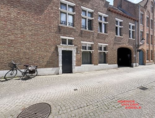                                         Appartement à louer à Brugge, € 640
