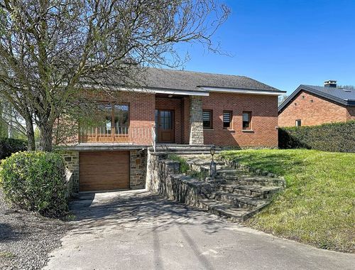                                         Villa à vendre à Marche-en-Famenne, € 325.000
