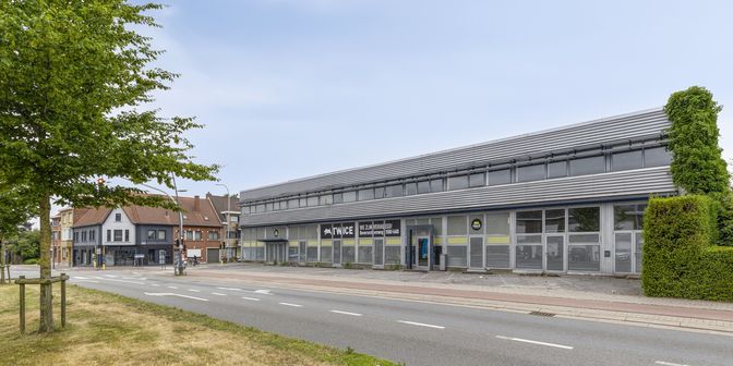 Bien professionnel à vendre à Westlaan 157-163, 8800 Roeselare