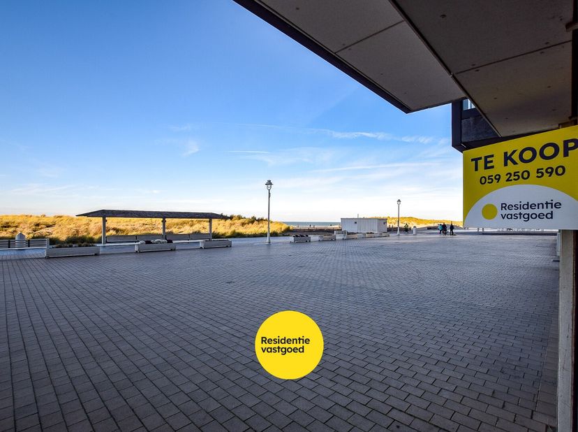 Prachtig afgewerkt appartement (45m²) met frontaal zeezicht op de zeedijk van Nieuwpoort!<br />
Dit appartement, ingericht door een interieurarchitect