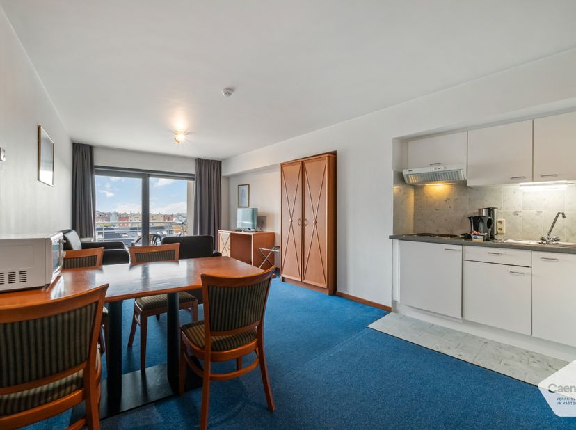 Deze studio heeft een uitstekende locatie vlakbij zowel het strand, centrum als de jachthaven.&amp;nbsp;<br />
<br />
Bij het binnenkomen van de studio si