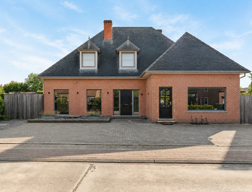                                         Maison à vendre à Onze-Lieve-Vrouw-Waver, € 565.000
