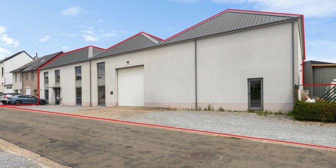 Bedrijfsvastgoed te koop in Lantmeetersweg 4, 3600 Genk