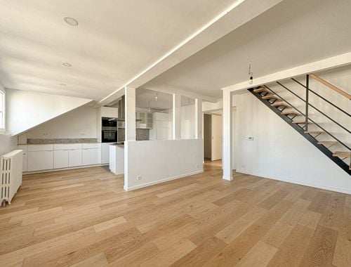                                         Penthouse te huur in Elsene, € 1.600

