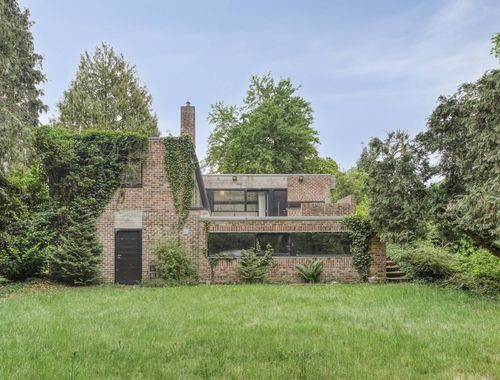                                         Bureaux avec habitation à vendre à Sint-Kruis, € 550.000
